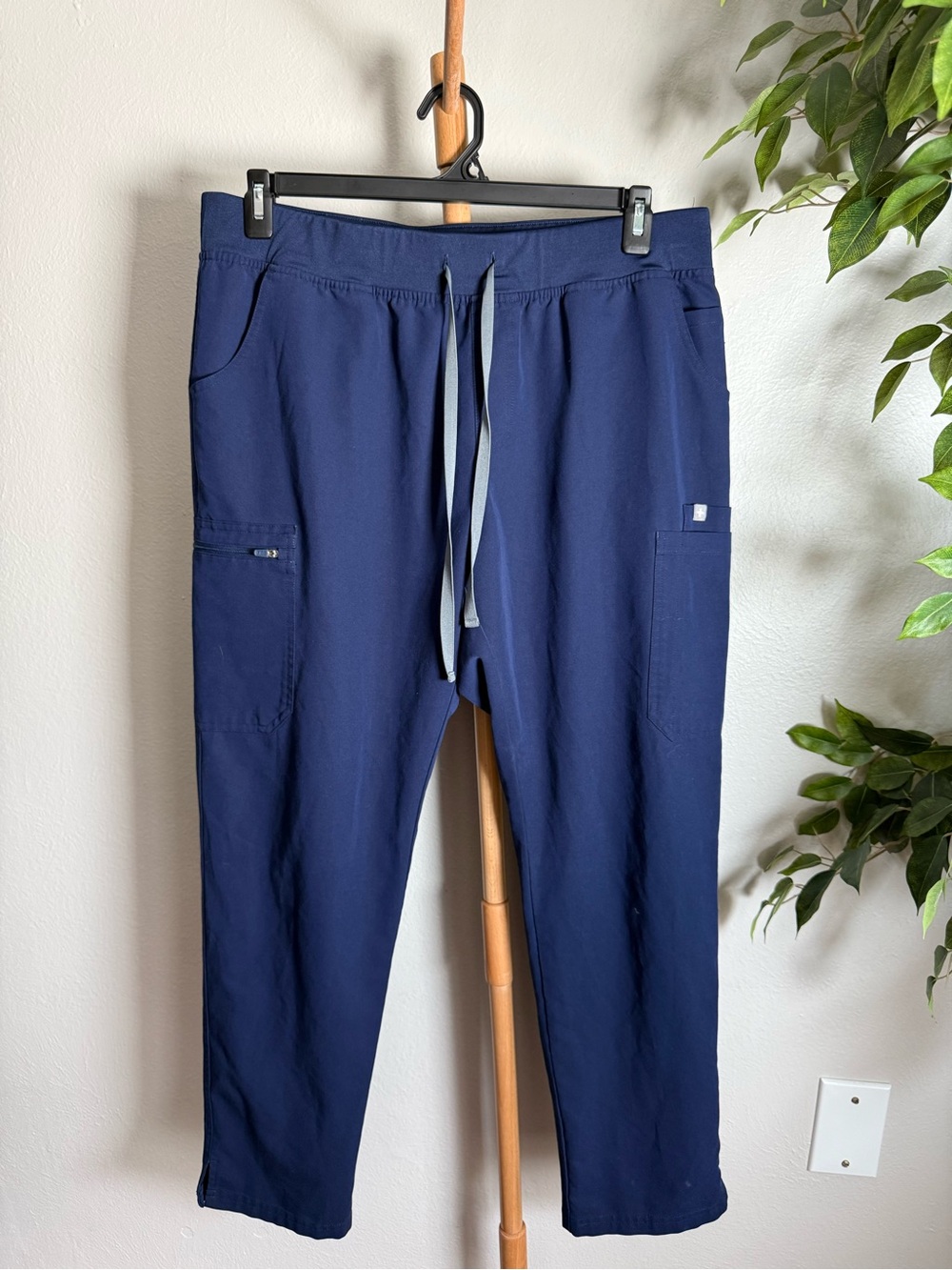FIGS Navy Blue Scrub Pants Women’s Size XL